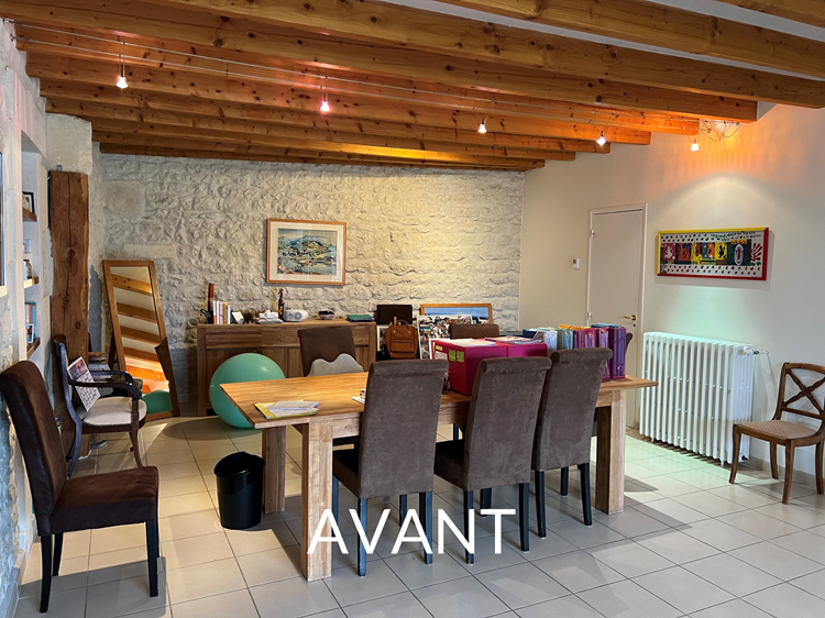 Avant - Zoom sur l'espace bureau dans le même espace que la salle à manger