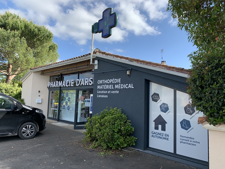 Pharmacie d'Ars - Relooking suite à changement de titulaire