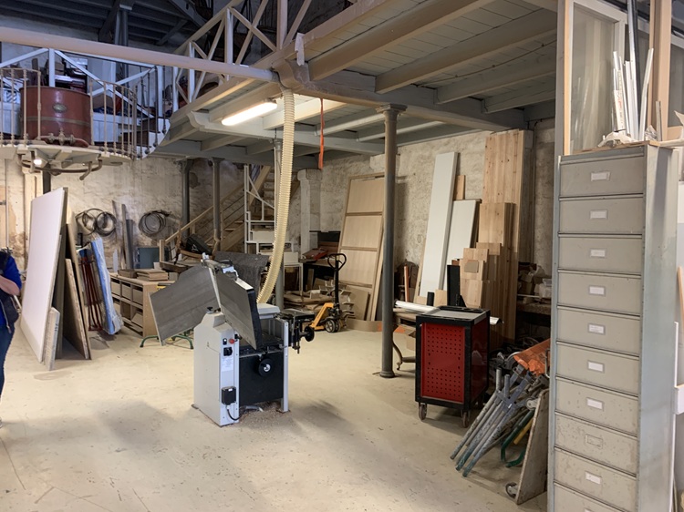 Futur emplacement du bureau du chef d'atelier qui sera placé dans l'Atelier et plus dans les bureaux à l'entrée mais au plus près des équipes de fabrication
