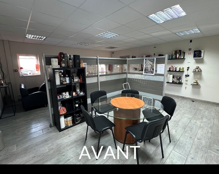 AVANT - L'accueil/showroom