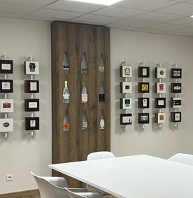 Réalisation de l'accueil/showroom avec mise en place des produits fabriqués par Nacara